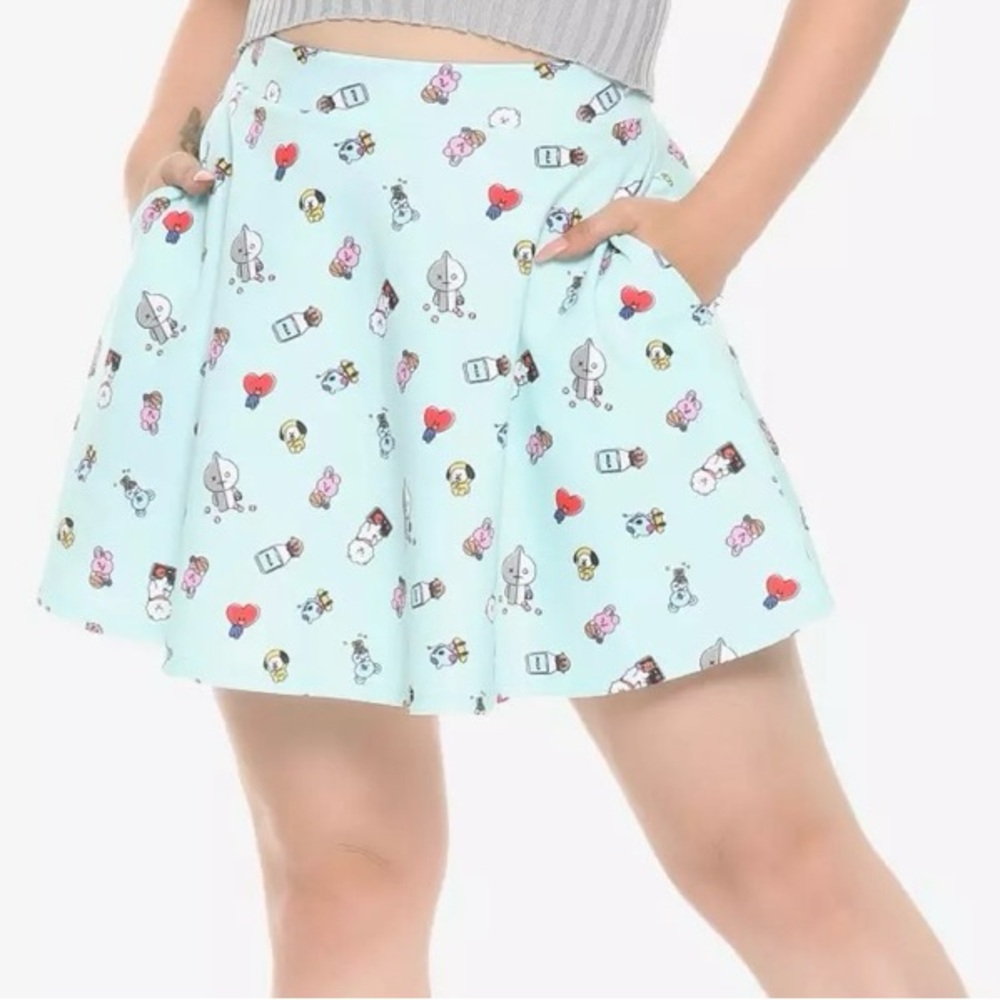BTS BT21 Icon Skater Skirt - Size Junior XS - EUC - K-POP